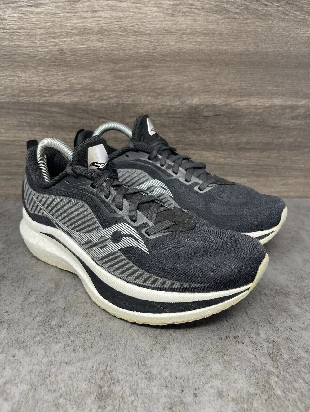Saucony shoes sku
